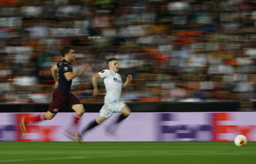 Las mejores fotos del partido de vuelta de semifinales de Europa League disputado en Mestalla