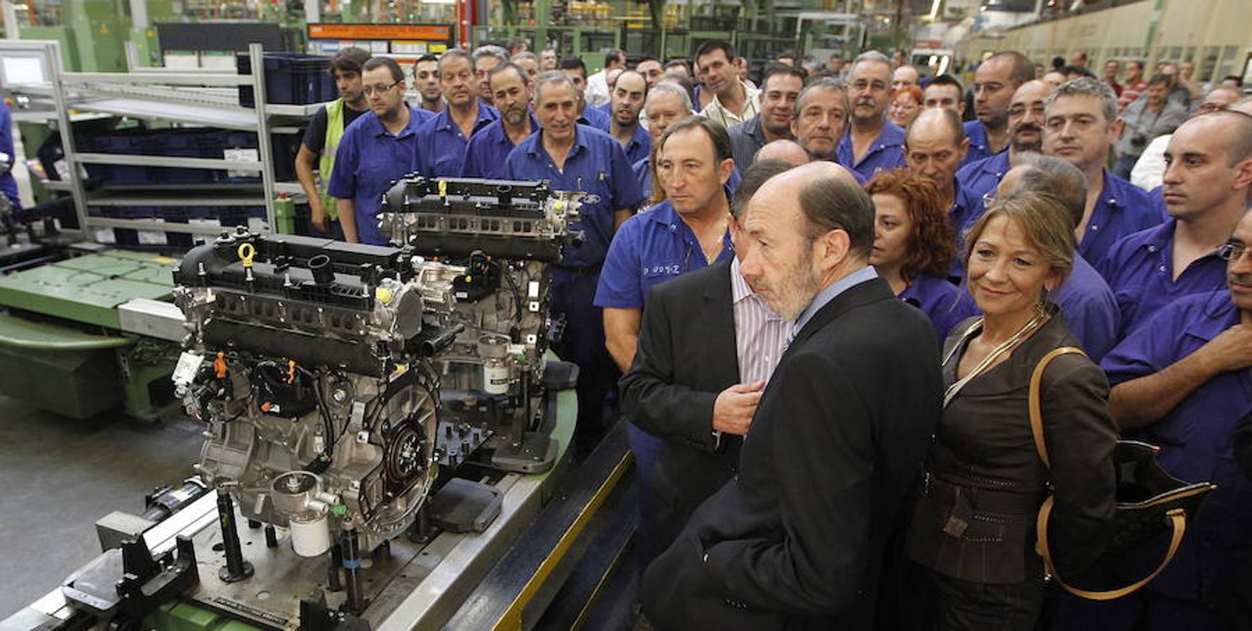 Alfredo Pérez Rubalcaba visita la fábrica de Ford Almussafes (2011).