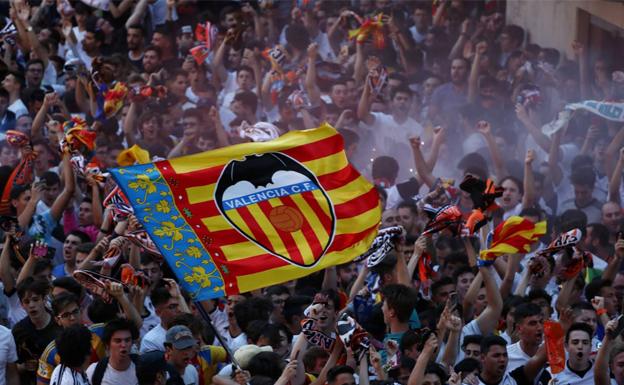 Encuesta | ¿Qué objetivos logrará el Valencia CF tras caer en la Europa League?