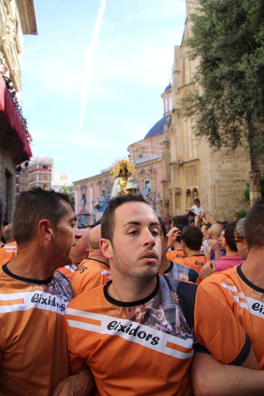 Traslado de la Mare de Déu, la Virgen de los Desamparados, en 2019. Un momento del traslado entre la basílica y la catedral de Valencia, celebrado después de la Misa de Infantes.