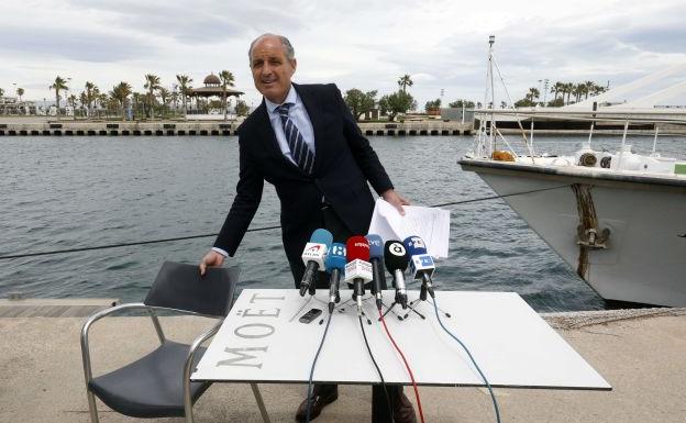 Francisco Camps, en La Marina, antes de su última rueda de prensa.