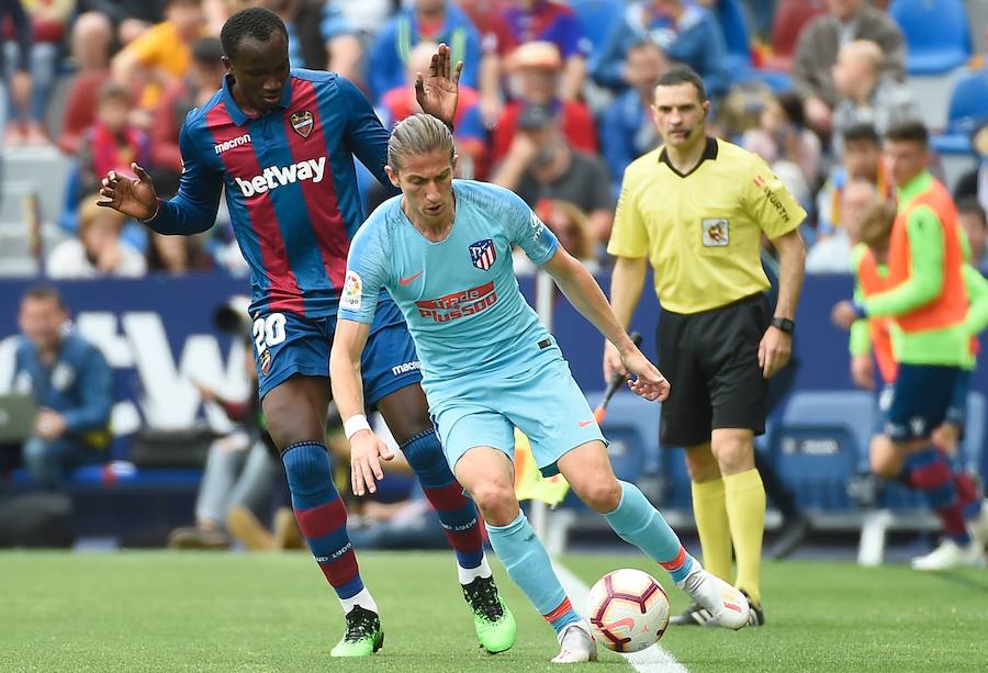 Las mejores fotos del partido de la jornada 38 de LaLiga Santander disputado en el Ciutat de València