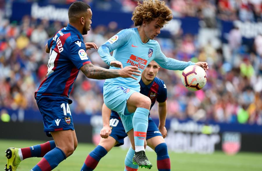 Las mejores fotos del partido de la jornada 38 de LaLiga Santander disputado en el Ciutat de València