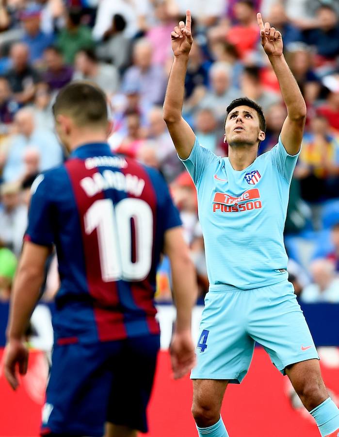 Las mejores fotos del partido de la jornada 38 de LaLiga Santander disputado en el Ciutat de València