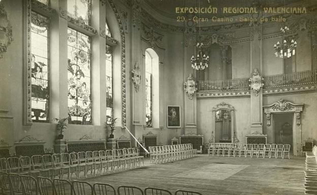 Interior del Gran Casino, de la Exposición Regional de Valencia de 1909.