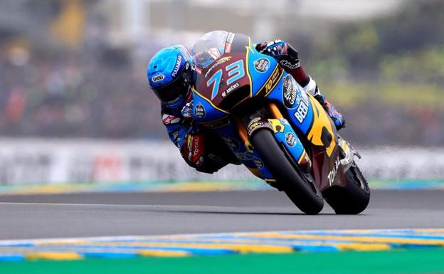 Alex Márquez durante la carrera de Moto2 en el Circuito de Le Mans.