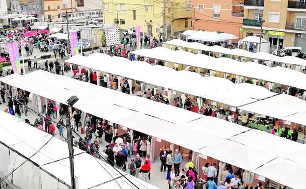 Más de un centenar de casetas estarán presentes para ofrecer sus productos.