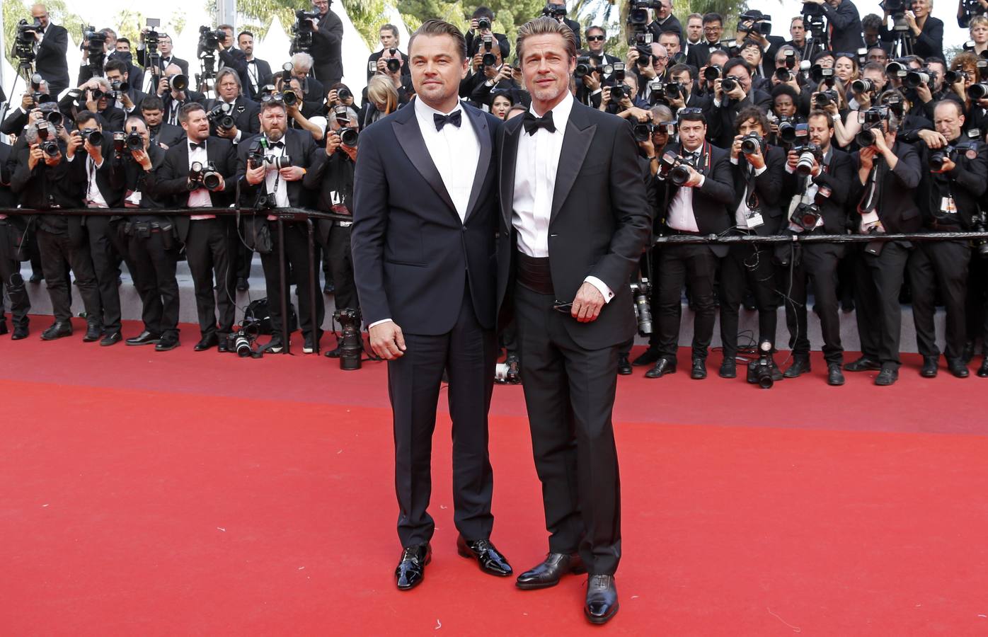 «Érase una vez en... Hollywood», de Quentin Tarantino, era una de las películas más esperadas del Festival de Cannes, y su alfombra roja este martes antes del estreno no decepcionó, con Leonardo DiCaprio y Brad Pitt como dos de los actores más aclamados. Completó el trío Margot Robbie.