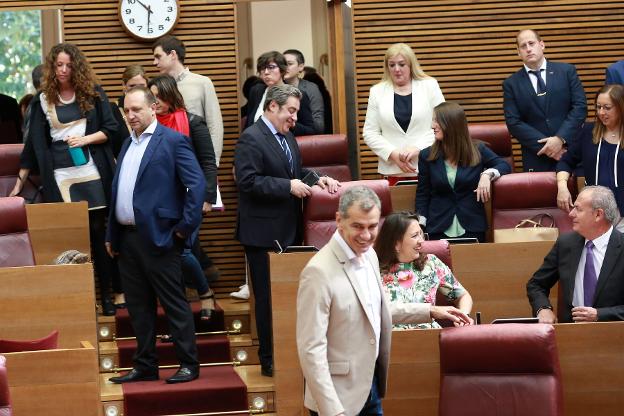 Rubén Martínez Dalmau, de Podemos, en Les Corts. 