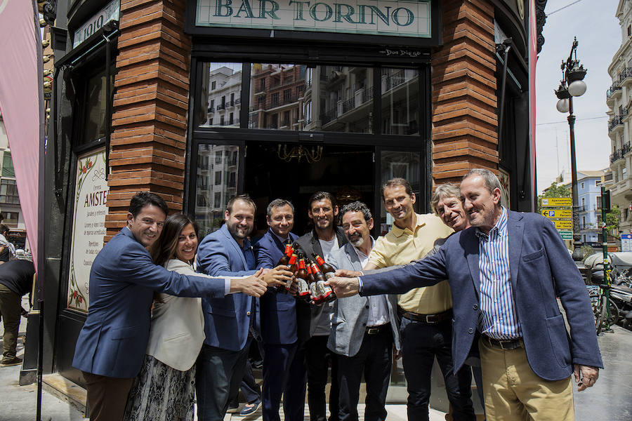 El Valencia CF y Amstel recrean el mítico local de los años 20 donde se fundó el club