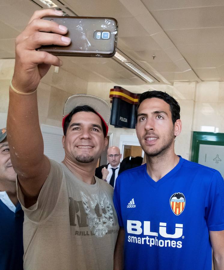 Cientos de aficionados del Valencia CF ya se encuentran en Sevilla preparándose para la final de Copa ante el Barcelona.