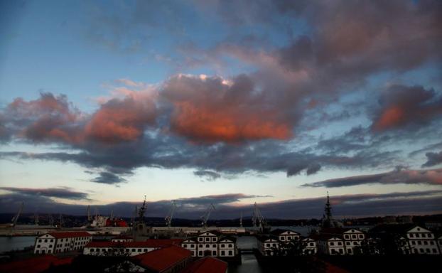 Nubes en El Ferrol, este viernes. 