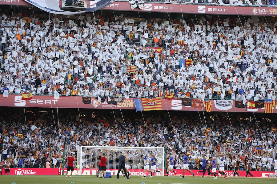 Estas son las mejores fotos del Barcelona-Valencia de Copa disputado en el Benito Villamarín