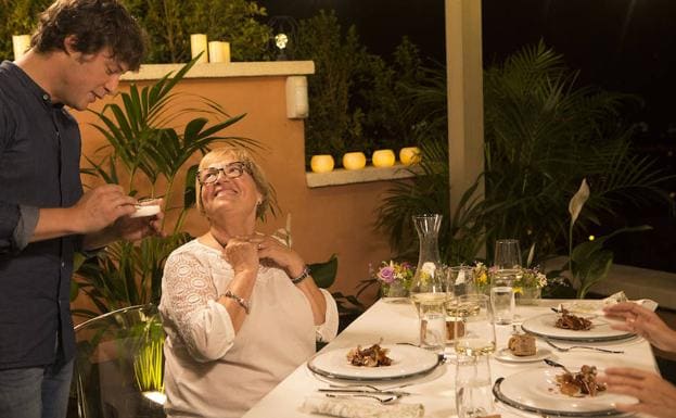 Jordi Cruz 'cena con mamá' en La 1 de TVE