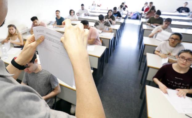 PAU 2019 | El Sindicato de Estudiantes llama a concentrarse contra el examen de Matemáticas de la PAU 2019