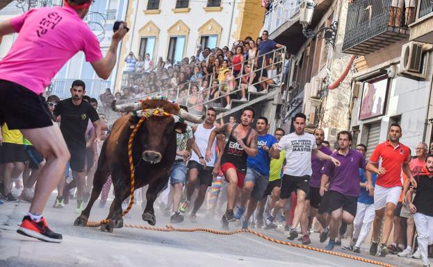 La expectación es máxima en Chiva durante el Torico de la Cuerda.