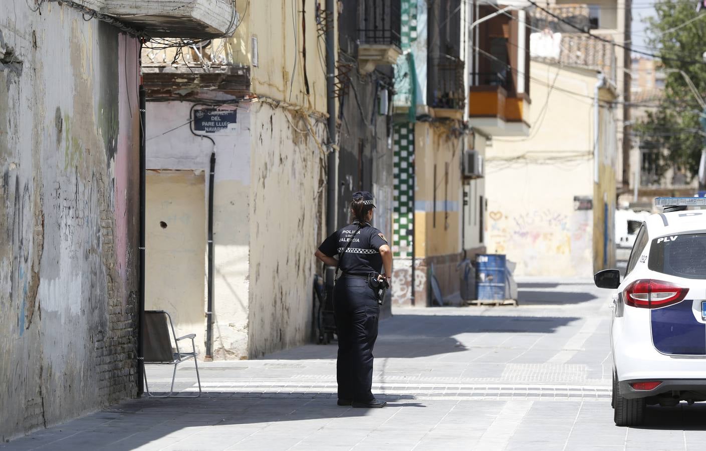 El barrio del Cabanyal continúa, tras la disolución de la plataforma Salvem el Cabanyal, con urgencias sociales, problemas de okupación y quejas de los comerciantes por las obras.