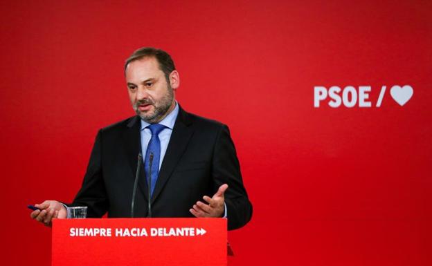 El secretario de Organización del PSOE y ministro de Fomento en funciones, José Luis Ábalos. 