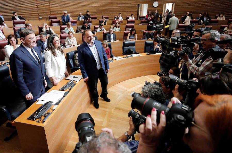 Fotos: Primera sesión de investidura en Les Corts de la X Legislatura