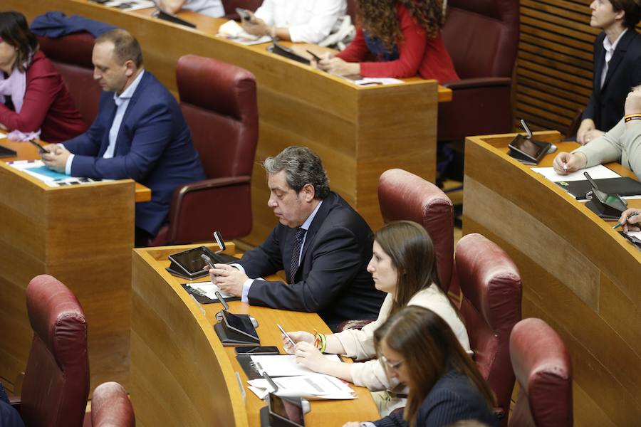 Fotos: Primera sesión de investidura en Les Corts de la X Legislatura