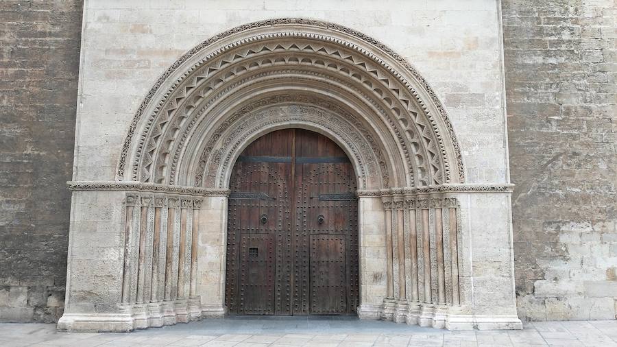 Las puertas de la Catedral es una de sus zonas más reconocidas, en especial como punto turístico obligatorio para fotografiarse.