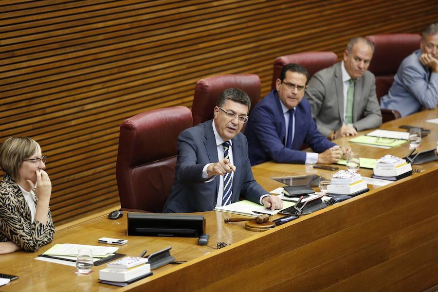 Fotos: Pleno de investidura de Ximo Puig en Les Corts