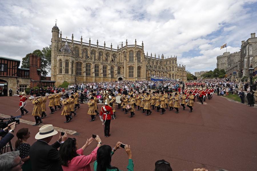 Felipe VI cumplirá este miércoles cinco años en el trono y lo hará con el broche de haber sido investido hoy caballero de la Orden de la Jarretera, la máxima distinción del Reino Unido, en una solemne ceremonia celebrada en el Castillo de Windsor en presencia de la reina Isabel II de Inglaterra.