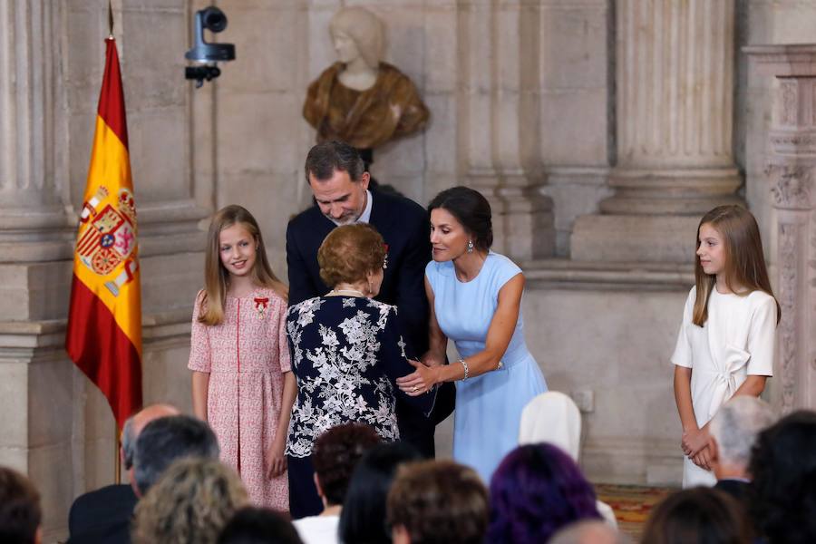 Fotos: Imposición de condecoraciones por el V aniversario del reinado de Felipe VI