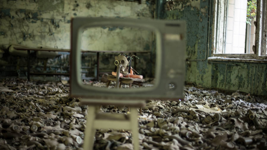 Chernóbil (Ucrania) | Una de las mayores tragedias humanas, causada por un accidente nuclear que ha copado el panorama seriéfilo este último mes gracias a la aclamada adaptación de HBO. Un drama ecológico producido por la explosión del reactor 4 de la planta nuclear ucraniana, desprendiendo unas radiaciones que han envenenado a más de 8 millones de personas. Los efectos siguen siendo palpables y el panorama, abandonado, desolador y casi congelado en el tiempo. Una ciudad fantasma y contaminada que comienza a despuntar en las listas turísticas a pesar del potencial riesgo que supone su visita. 