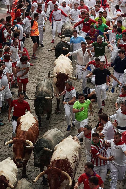 Fotos: Los toros de José Escolar protagonizan un encierro rápido y limpio