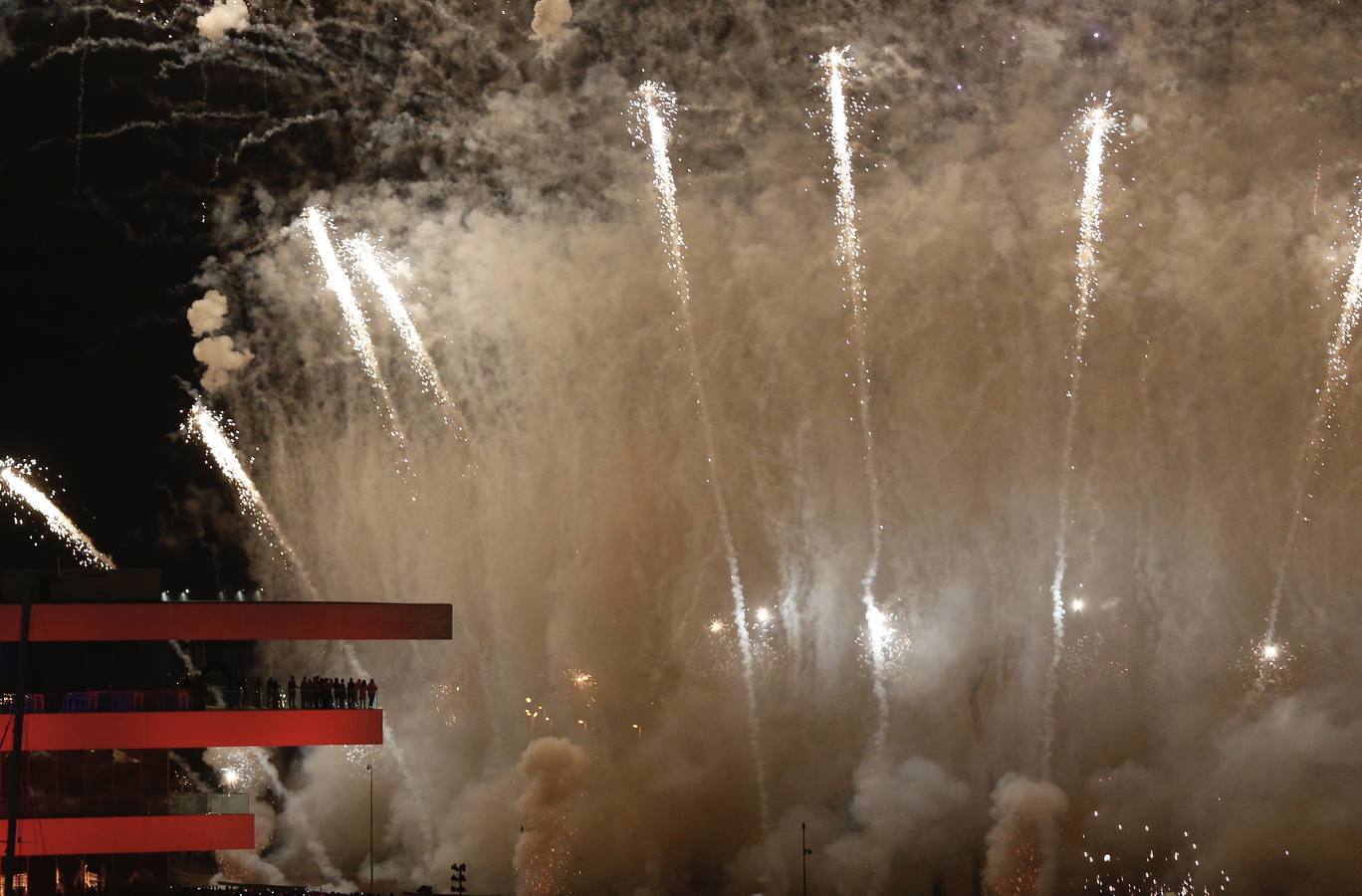 Fotos: Piromusical de Ricardo Caballer en la Nit a la Mar en la Marina de Valencia