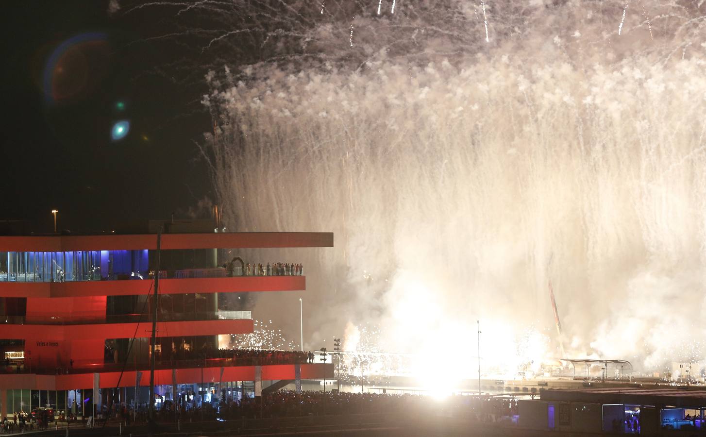 Fotos: Piromusical de Ricardo Caballer en la Nit a la Mar en la Marina de Valencia