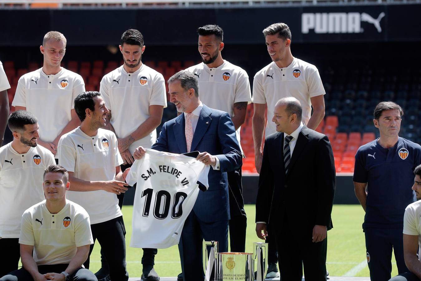 El rey Felipe VI y el Valencia CF han celebrado heste lunes un acto en Mestalla con motivo del Centenario del club. 