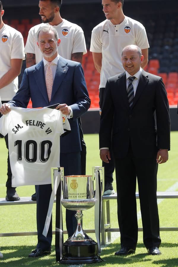 El rey Felipe VI y el Valencia CF han celebrado heste lunes un acto en Mestalla con motivo del Centenario del club. 