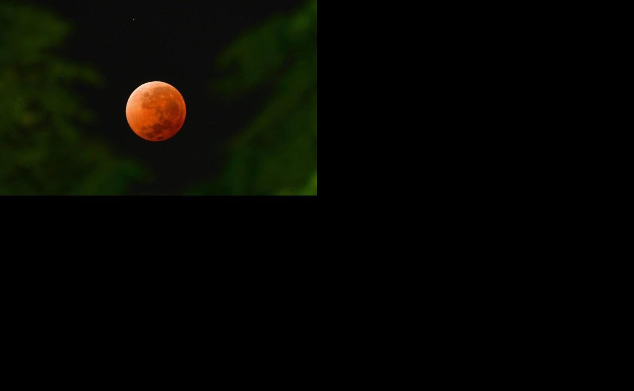 El eclipse de luna que podrás ver este martes desde España