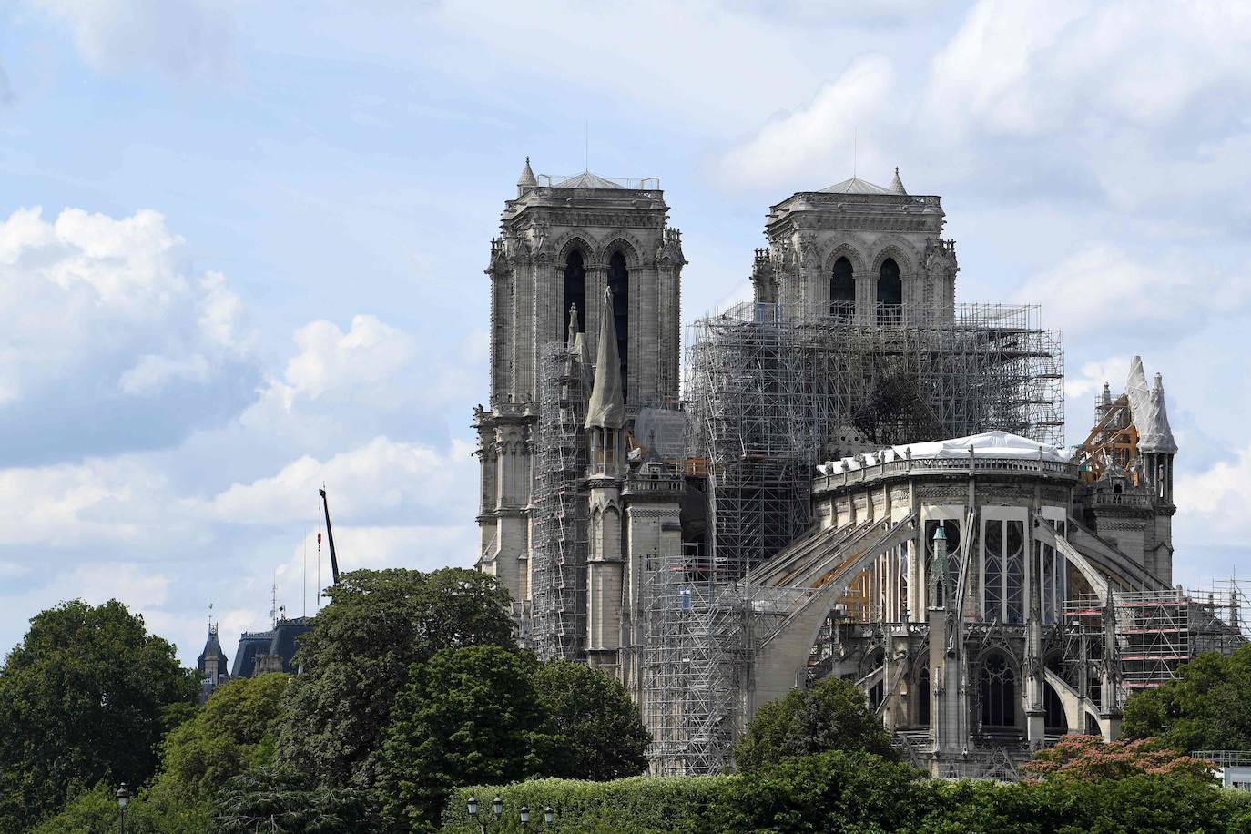Se hacen públicas las primeras imágenes que muestran el estado actual y los trabajos de restauración de Notre Dame, iniciados meses atrás, tras el incendio que sufrió la catedral el pasado 15 de abril.