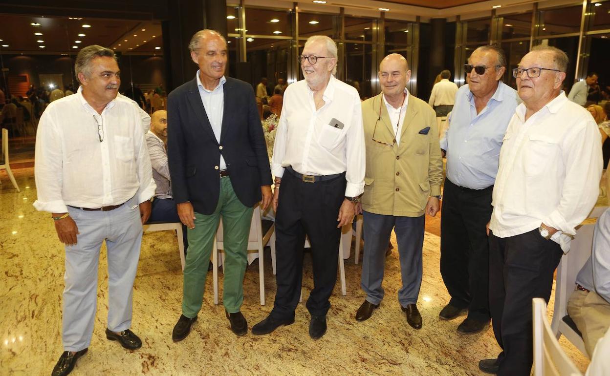 Andrés Ballester, Francisco Camps, Pedro Agramut, Fernando Villalonga, Carlos Fabra y Carlos Murria.