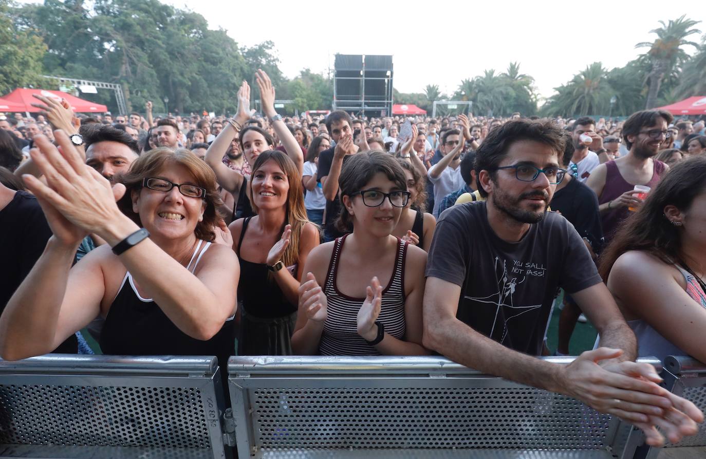 La Casa Azul y Xoel López han puesto punto final este jueves a los Conciertos de Viveros de la Feria de Julio 2019. 