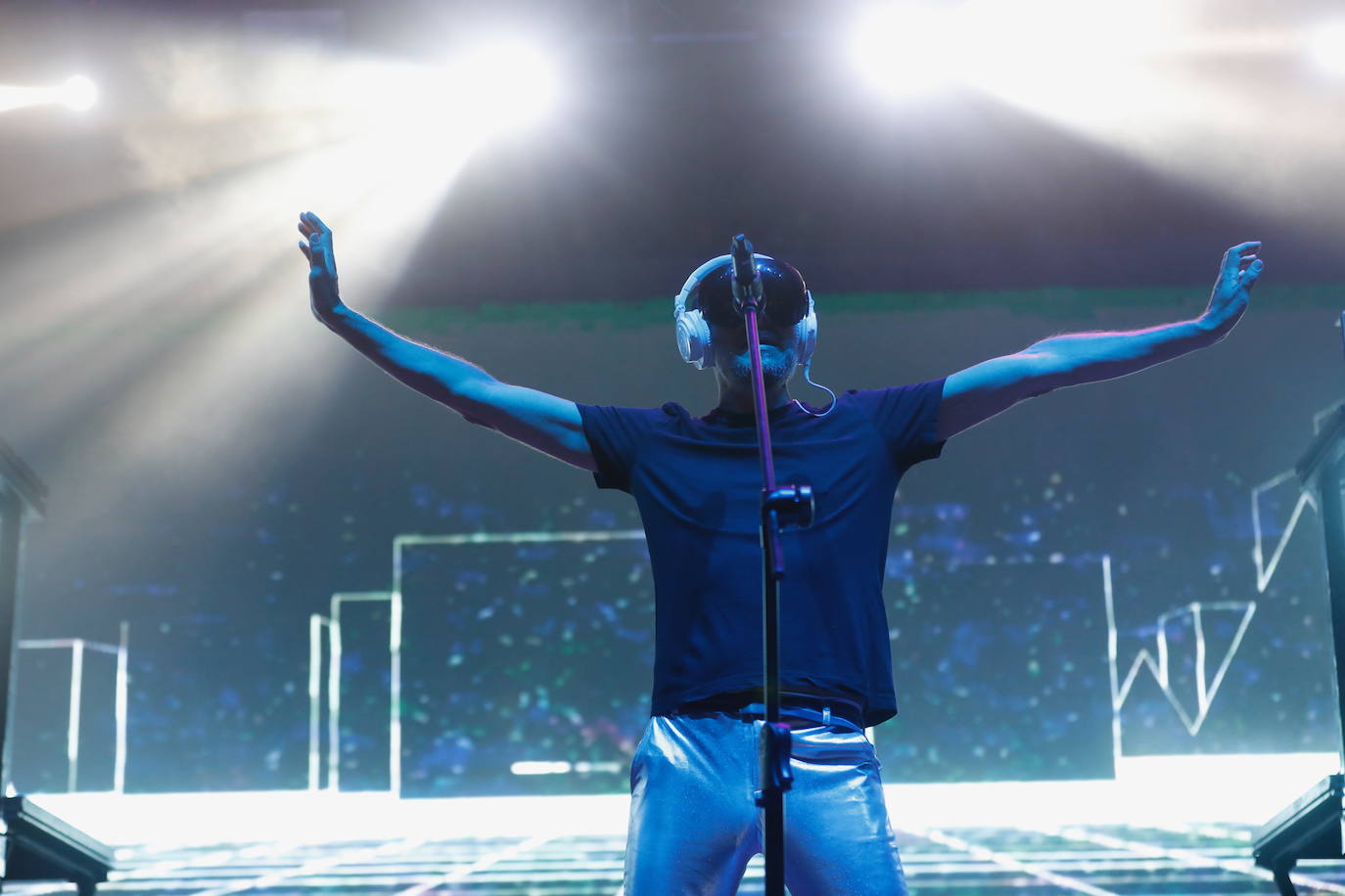 La Casa Azul y Xoel López han puesto punto final este jueves a los Conciertos de Viveros de la Feria de Julio 2019. 