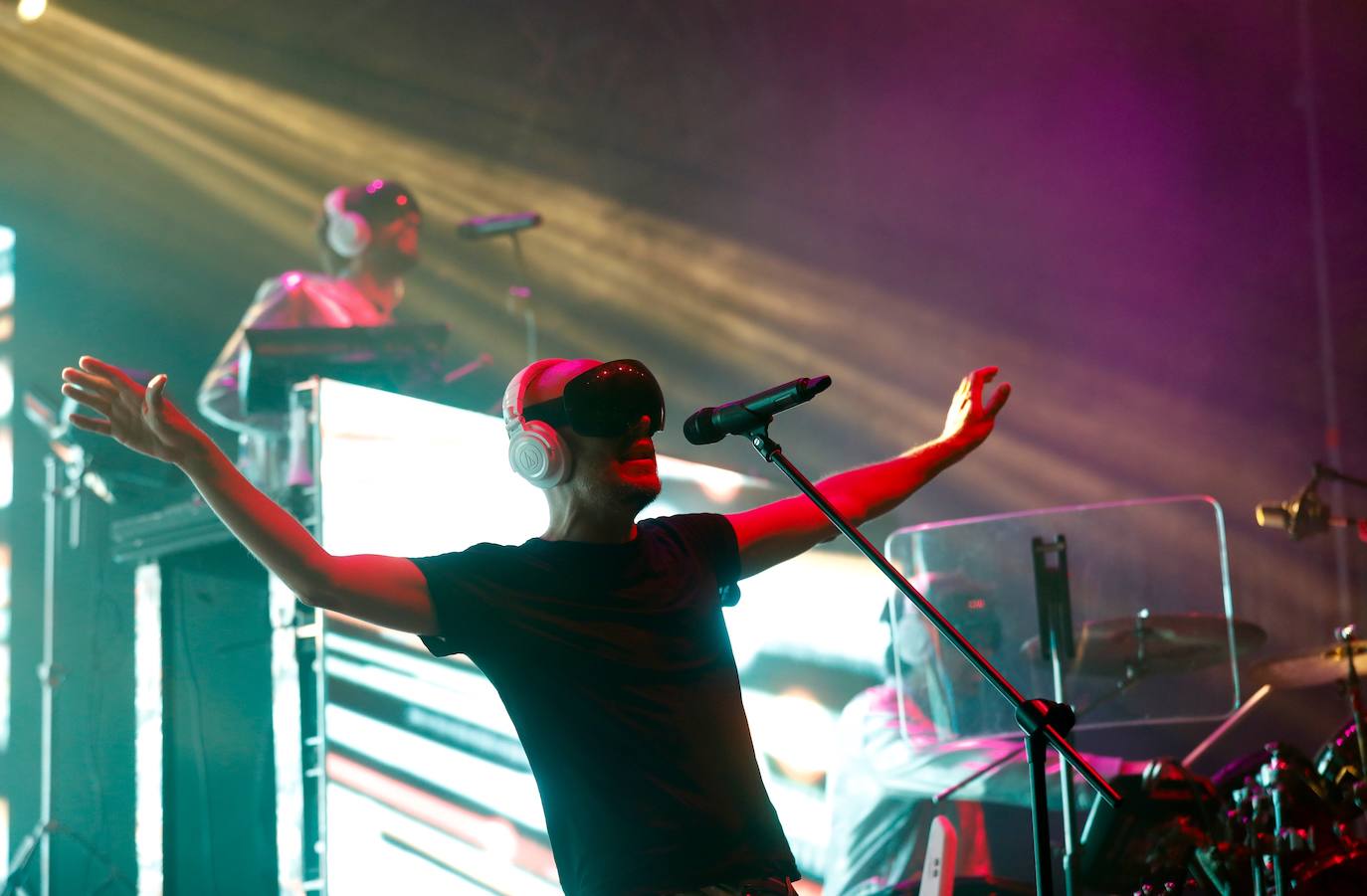 La Casa Azul y Xoel López han puesto punto final este jueves a los Conciertos de Viveros de la Feria de Julio 2019. 