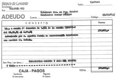 Imagen secundaria 1 - 1. Acuerdo. Documento firmado el 15 de junio de 1983 por Antonio Cabello, ejecutivo principal de Citibank en esa fecha. El acuerdo desvela el «nuevo pacto» con el PSPV para la gestión de las cuentas del partido y el cobro de intereses. 2. Aportación a Pecsa. Recibo de Citibank España de una entrega en efectivo anónima de tres millones de pesetas a Promociones y Ediciones Culturales (Pecsa) el 6 de noviembre de 1984. 3. Adeudo. Hay varias operaciones de adeudo con cantidades que superan los tres millones de pesetas autorizadas por los ejecutivos de Citibank. 