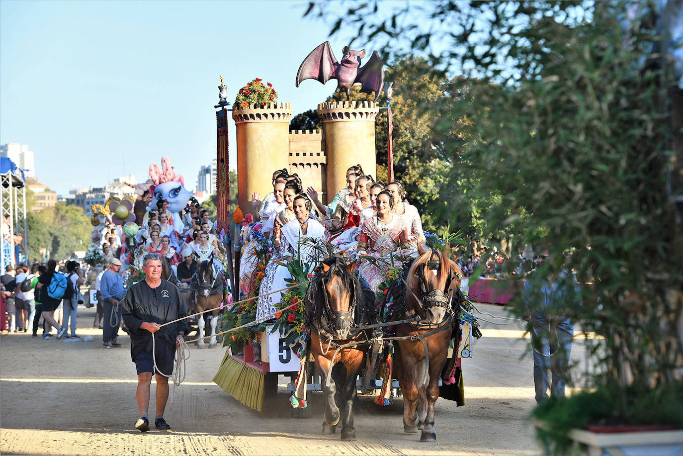 La ciudad despide la Feria de Julio con el más antiguo de sus festejos florales