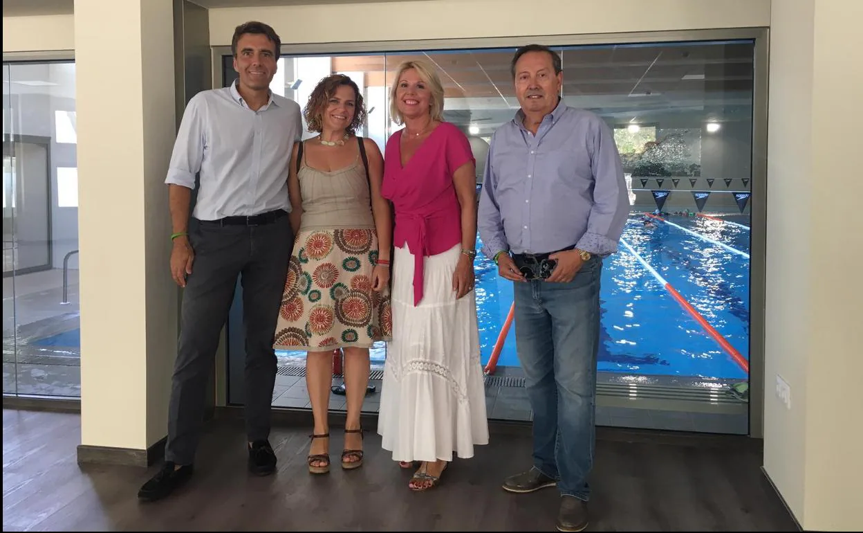 La concejala de Deportes, Pilar Bernabé, ha visitado la instalación municipal 