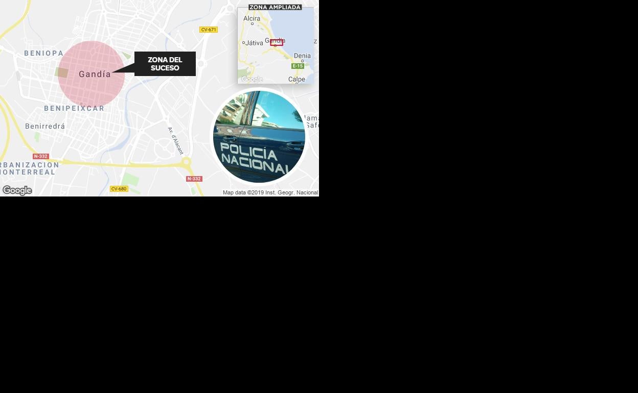 Un joven apuñala a un amigo en Gandia y le roba dinero y el coche.