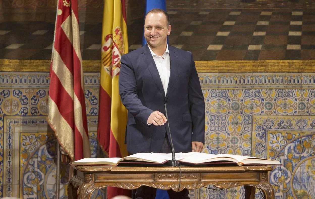 Rubén Martínez Dalmau, en su toma de posesión. 