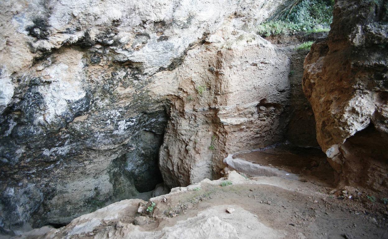 Cueva Bolomor | Visitas nocturas para conocer la vida de hace 400.000 años