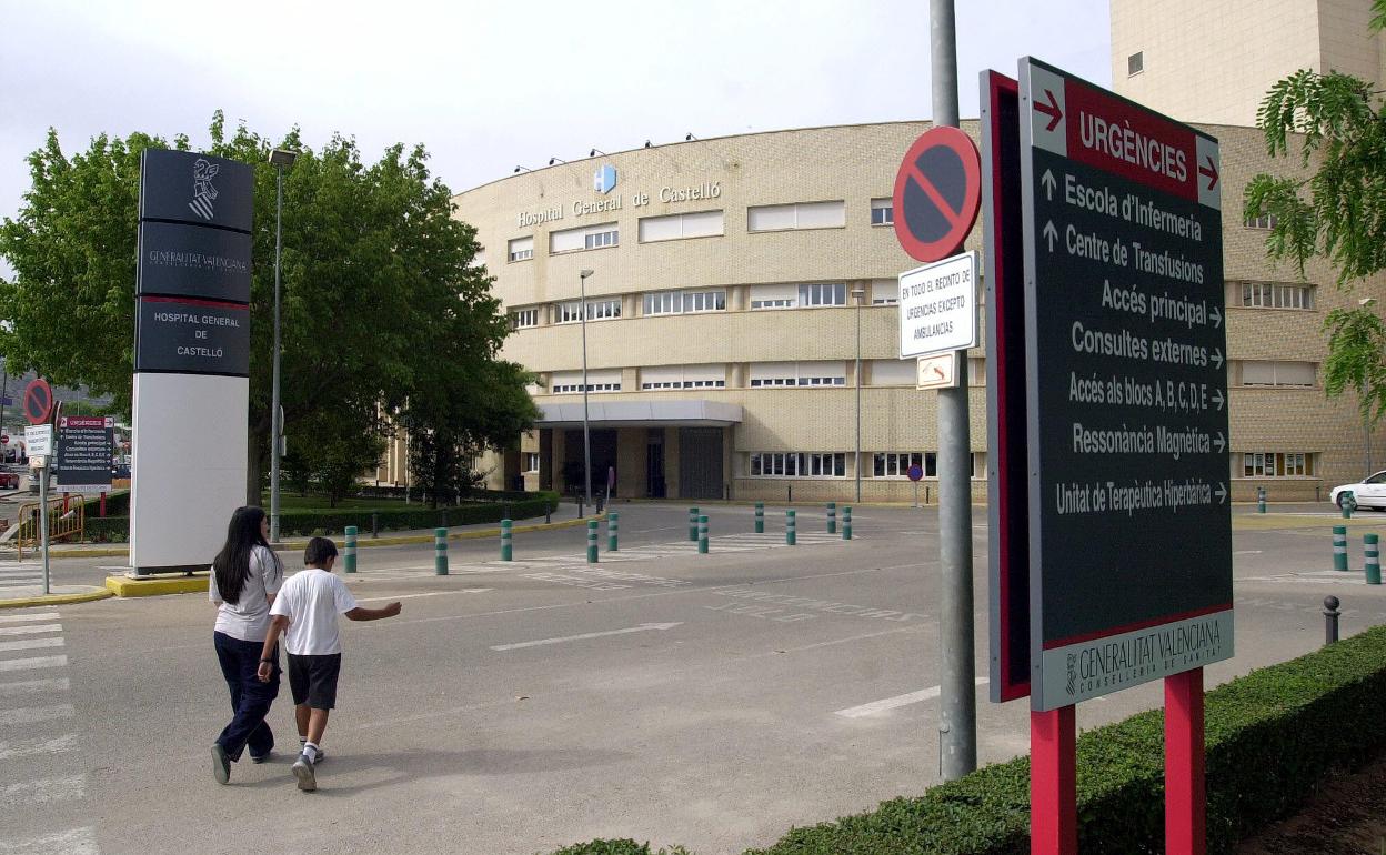 Fachada del Hospital General de Castellón, donde ingresó el hombre.