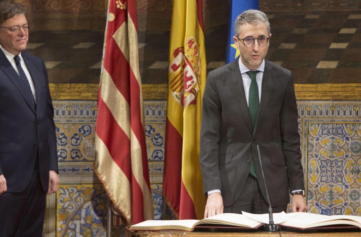 El conseller de Política Territorial, Arcadi España, en su toma de posesión. 