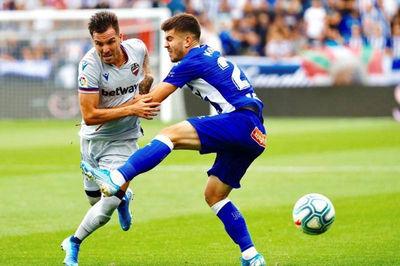 El Levante debutó esta temporada en Mendizorroza. 