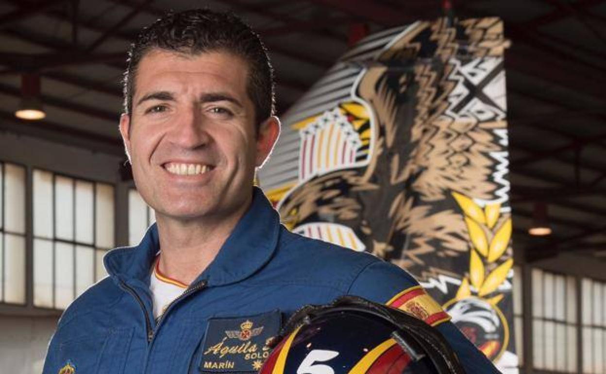 Francisco Marín Núñez, en una imagen como piloto de la Patrulla Águila. 